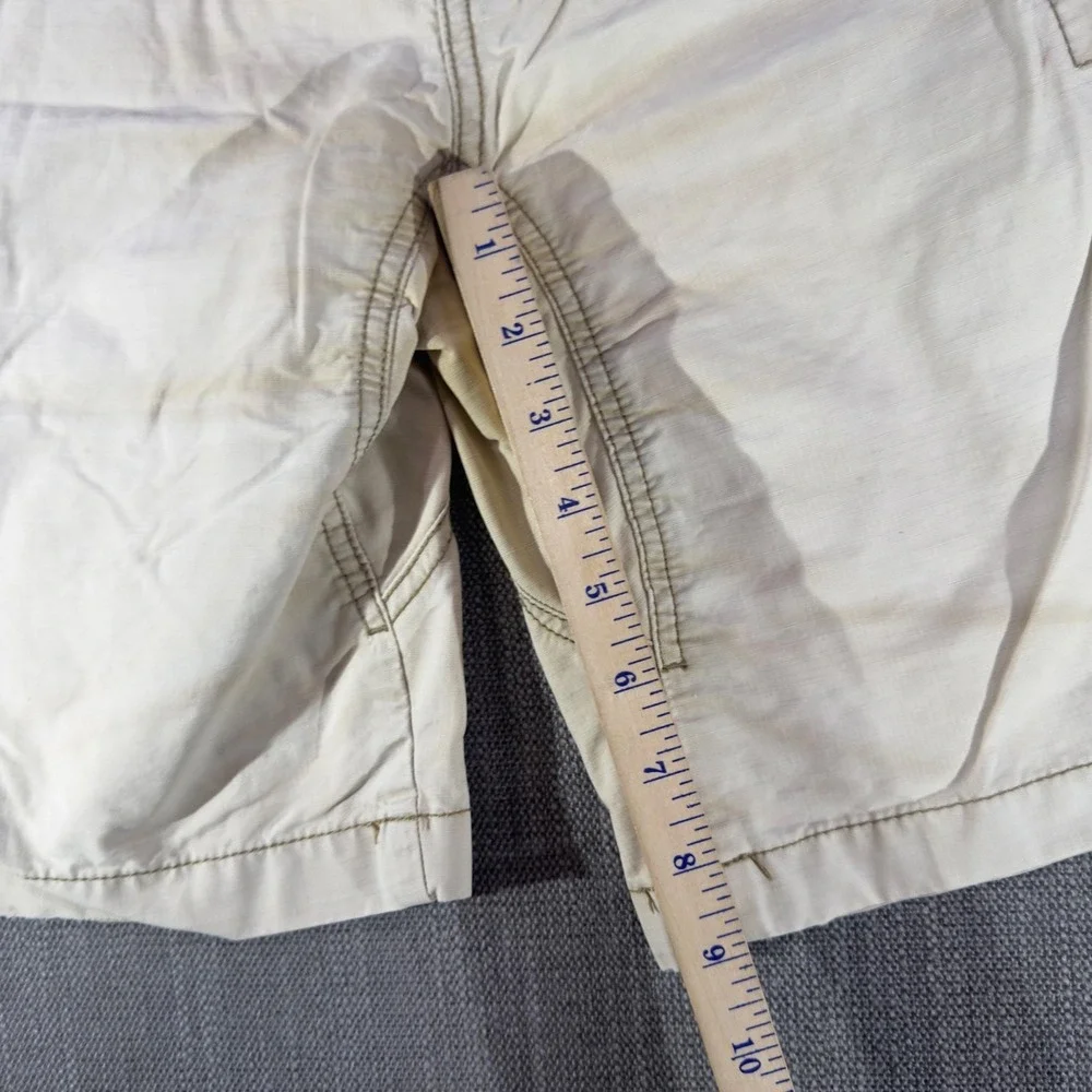 L.L. Bean Shorts Mens 34 Beige Cargo Canvas Regular Fit Casual Utility Pockets